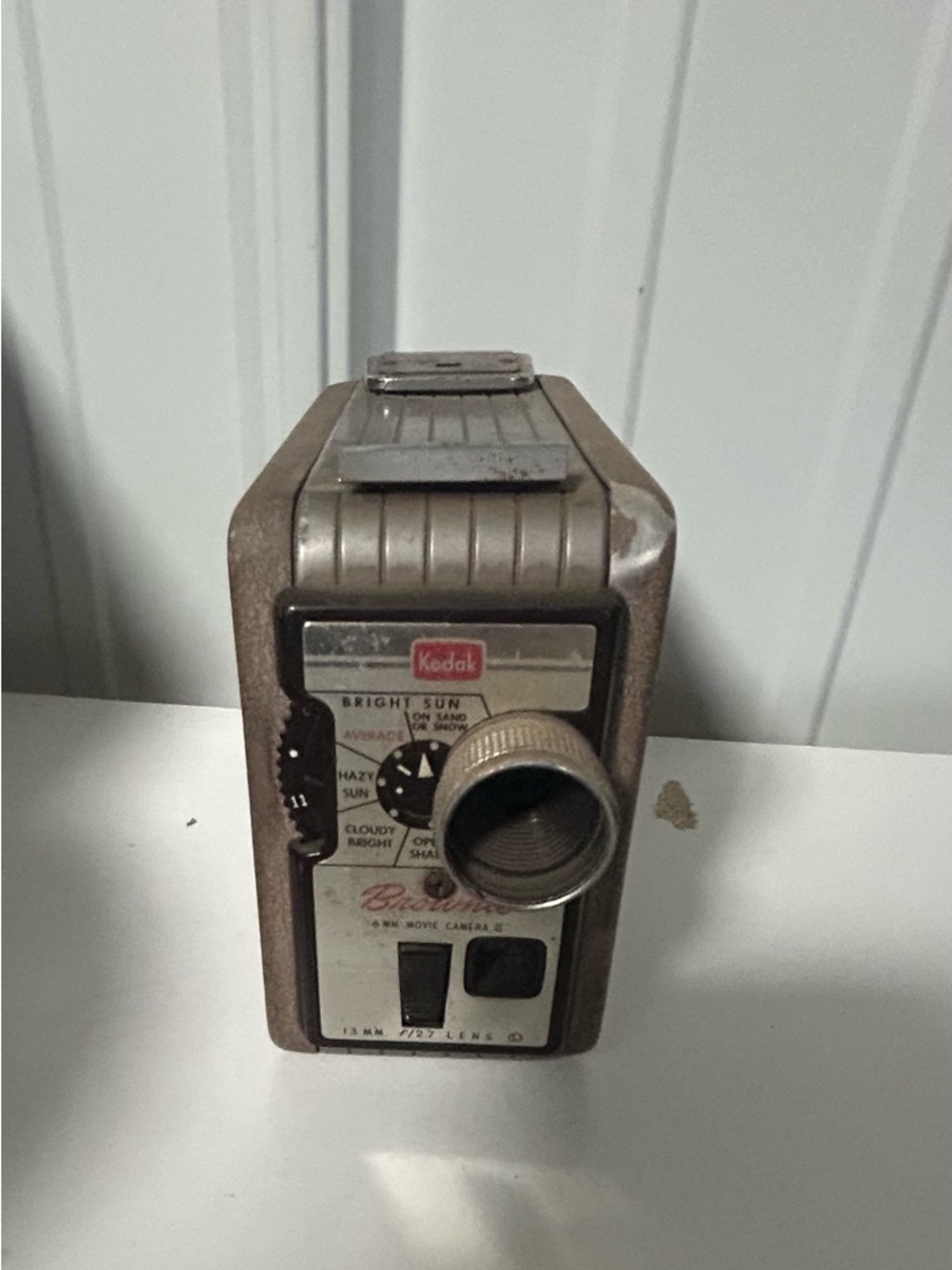Kodak Brownie 8mm Movie Camera - Metal Vintage Box - not tested
